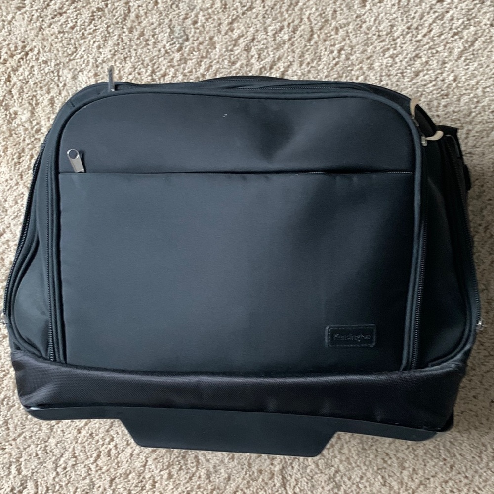 Kensington roller bag